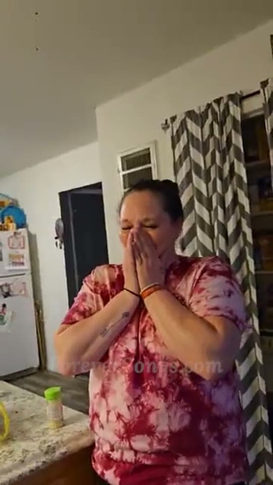 Customer reacting to their custom ForeverSongs song – reaction video 8